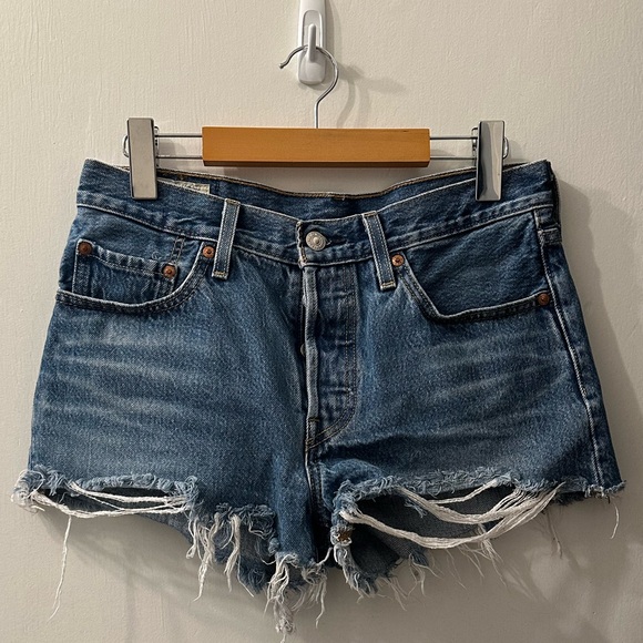 Levi’s 501 shorts - Picture 1 of 3